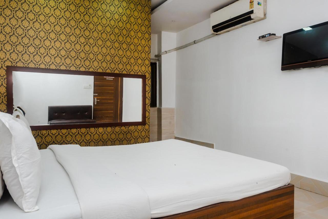 Hotel Oyo 37530 Selfie Dhaba Sasupāda Exterior foto