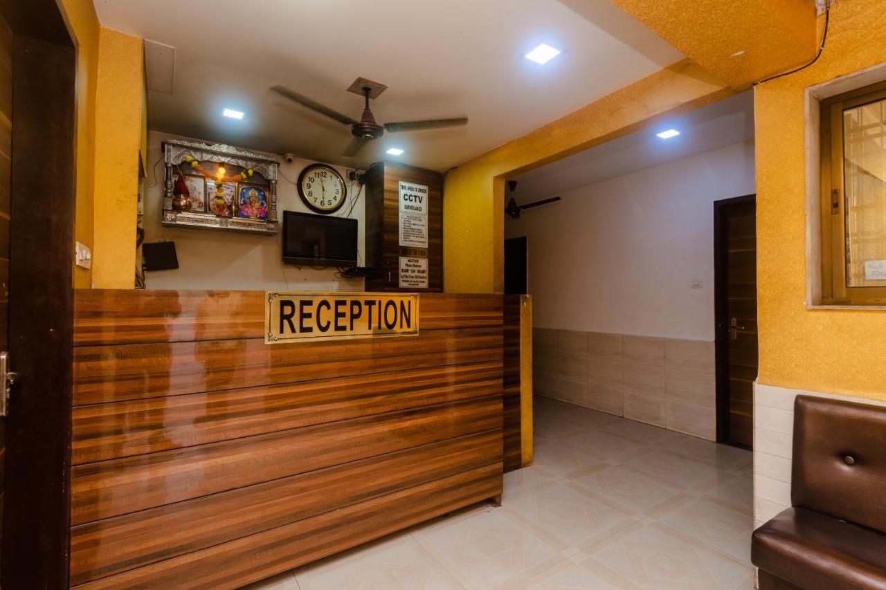 Hotel Oyo 37530 Selfie Dhaba Sasupāda Exterior foto